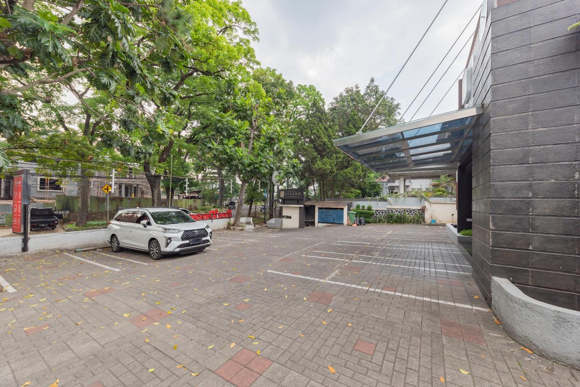Reddoorz Plus @ Cipaganti Street 3 Bandung Exterior photo